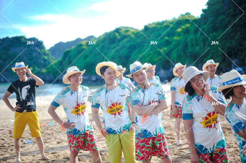 FLy88 quaytay.tv bóng đá teambuilding đi biển sáng tạo, tươi trẻ, dễ nhận diện giúp nhân viên đoàn kết, gần gũi hơn