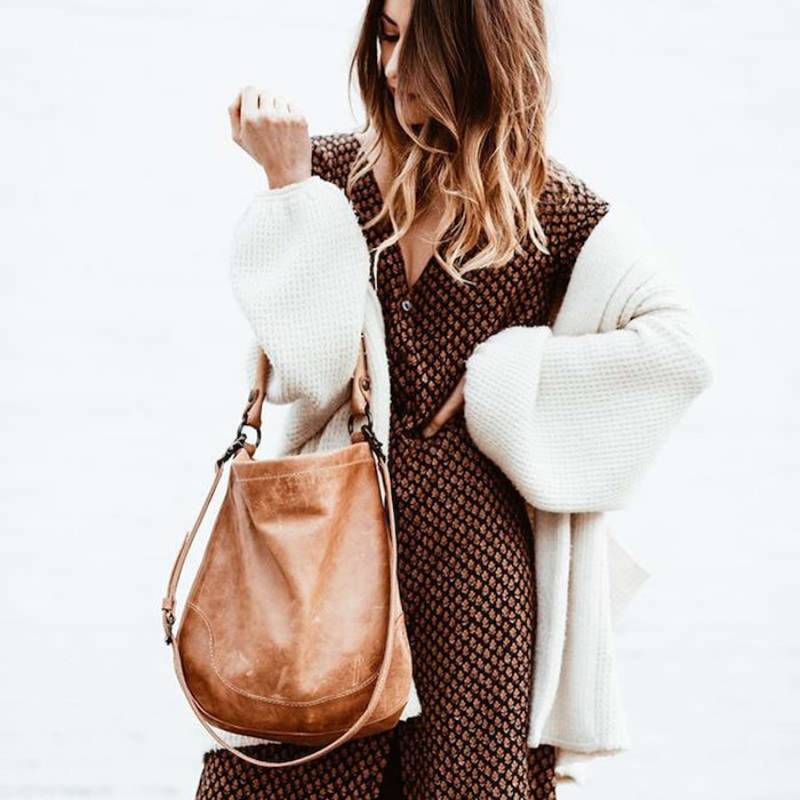 Mẫu túi xách nữ Hobo Trang Chủ Fly88.Com Uy Tín Đẳng Cấp Số 1 Châu Á thời trang, tiện dụng nhất 2021