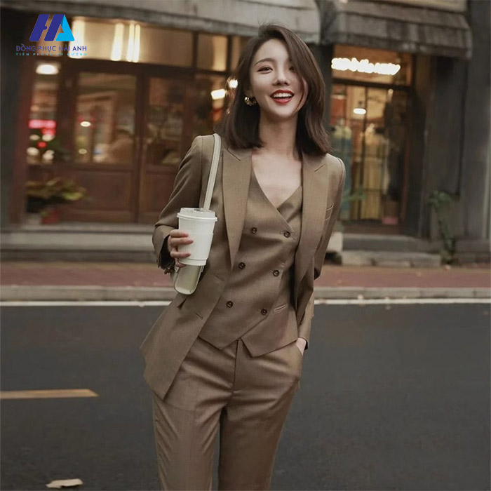 Phong cách thời trang Trang Chủ Fly88.Com Uy Tín Đẳng Cấp Số 1 Châu Á Hàn Quốc mang vẻ đẹp thanh lịch, trang nhã
