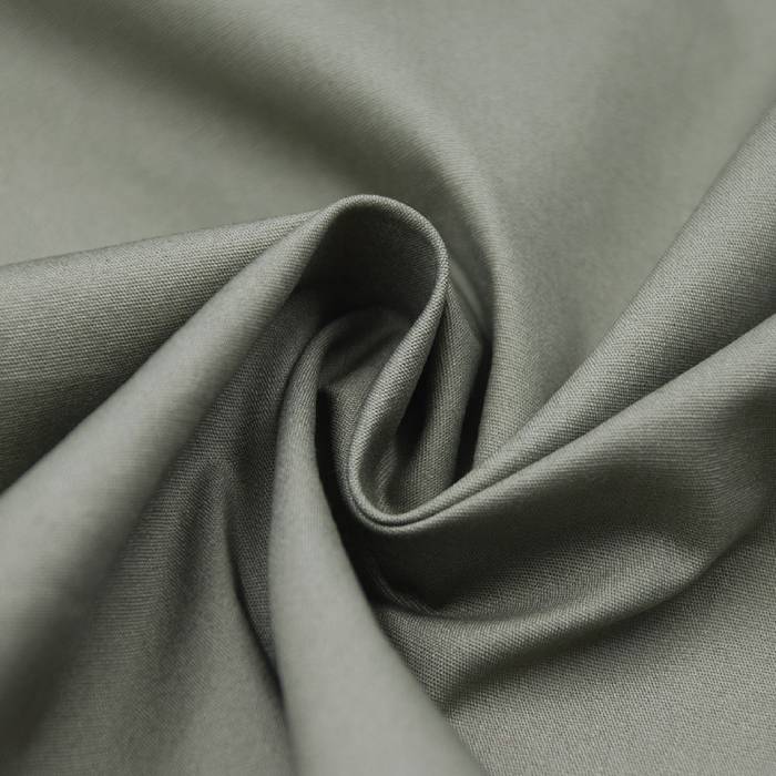 Vải Poplin mỏng, mịn, nhẹ, ít hoa văn