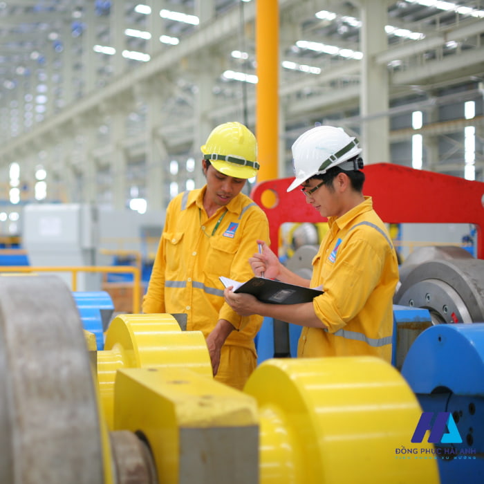 áo kỹ thuật viên, kỹ sư ngành dầu khí