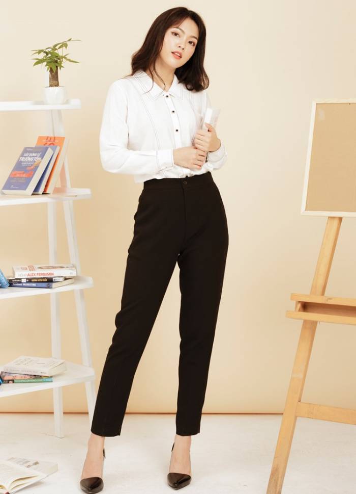Outfit sơ mi trắng quần âu thanh lịch