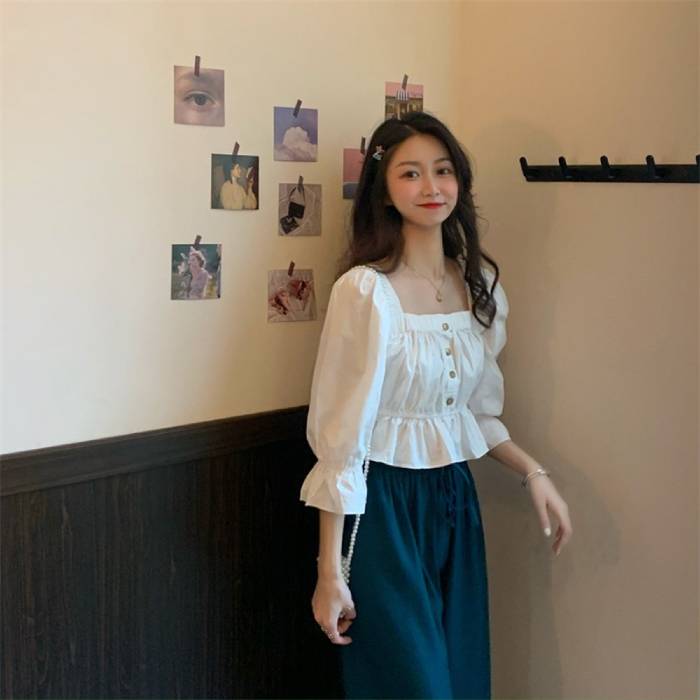 Sơ mi nữ cổ vuông ôm eo sang chảnh, dễ thương
