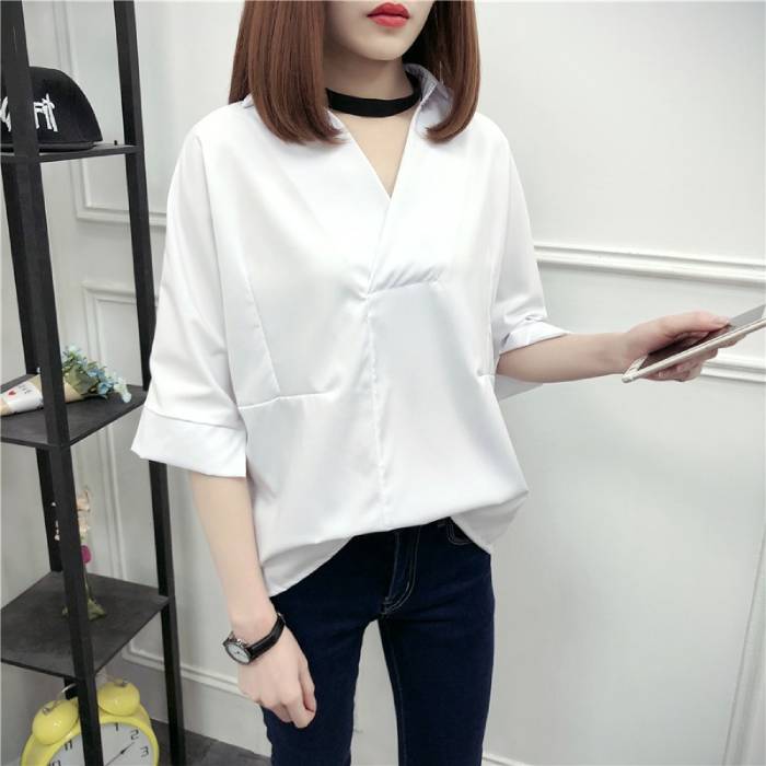 Không chọn FLY88 tặng nạp đầu 188K có phần cổ khoét quá sâu