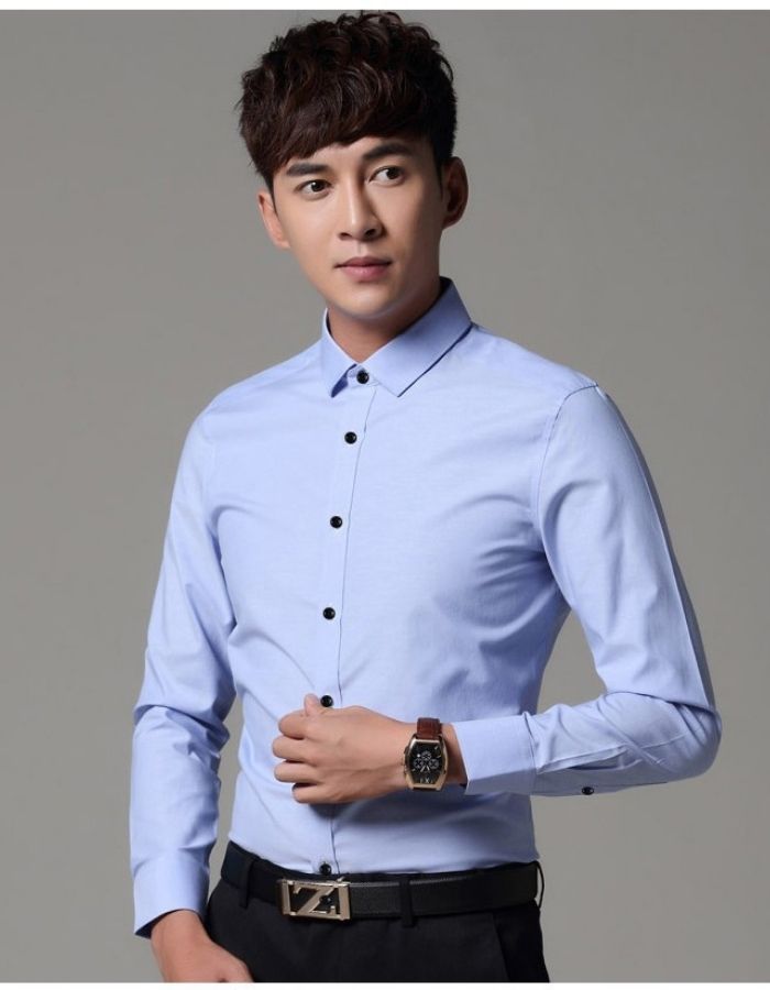 sơ mi xanh nhạt được nhiều anh em lựa chọn