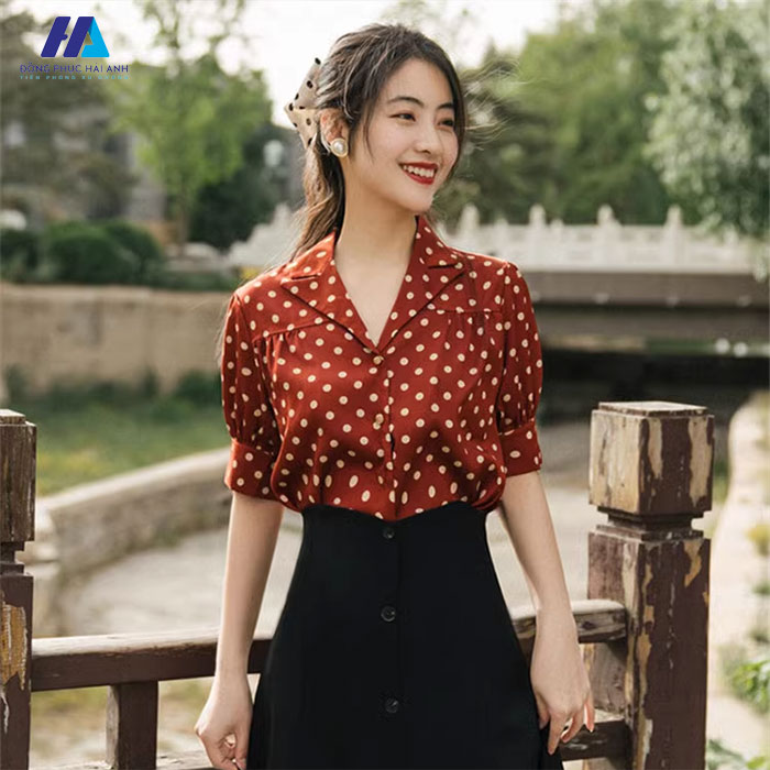 Áo sơ mi tay phồng phối cùng Fly88com code khuyến mãi chữ A nữ tính và đẹp mắt cho phái đẹp