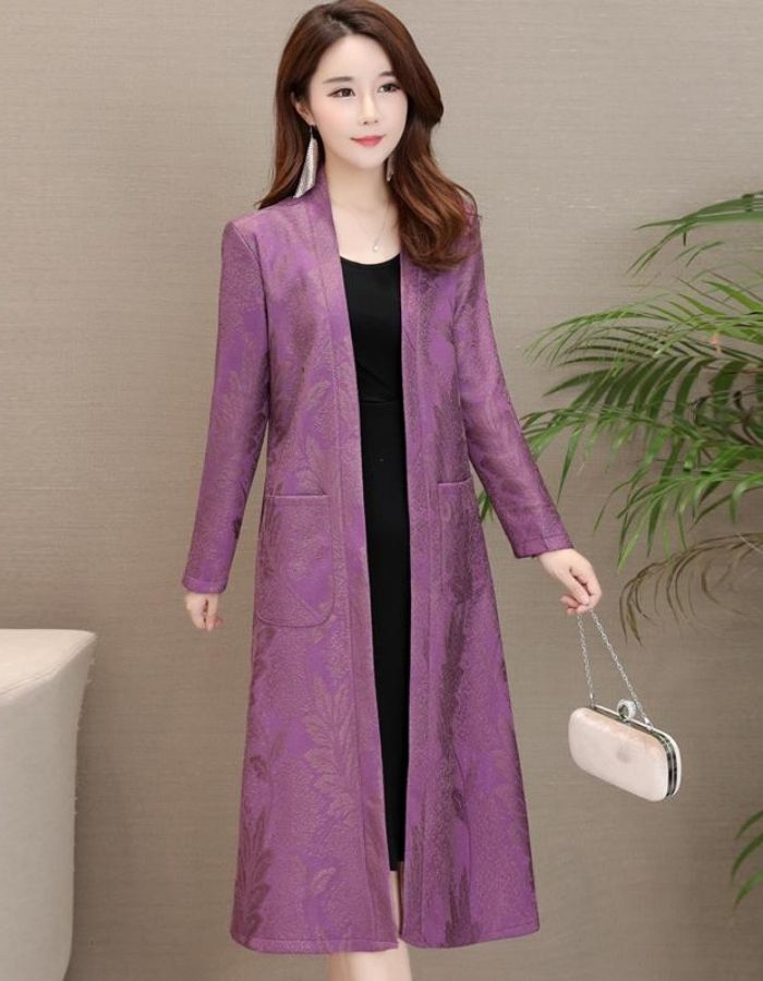 Kết hợp áp khoác dài cùng Fly88com code khuyến mãi ren giúp chị em toả sáng