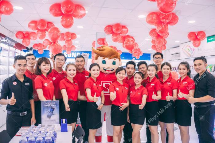 Mẫu Flyok.vip truy cập ngay công ty màu đỏ