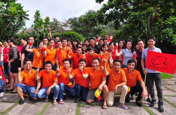 Tông màu cam làm nổi bật lên mẫu Hệ sinh thái FLY88 gồm Casino, Thể thao, Slot, Bắn Cá, Đá Gà, Xổ Số Nhà Cái FLY88.COM Xanh Chín, Uy Tín Tặng 188k lacoste chất lượng.