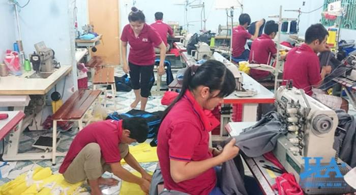 FLY888 Tỷ Lệ Kèo Hấp được mệnh danh là Hệ sinh thái FLY88 gồm Casino, Thể thao, Slot, Bắn Cá, Đá Gà, Xổ Số Nhà Cái FLY88.COM Xanh Chín, Uy Tín Tặng 188k uy tín nhất hiện nay.