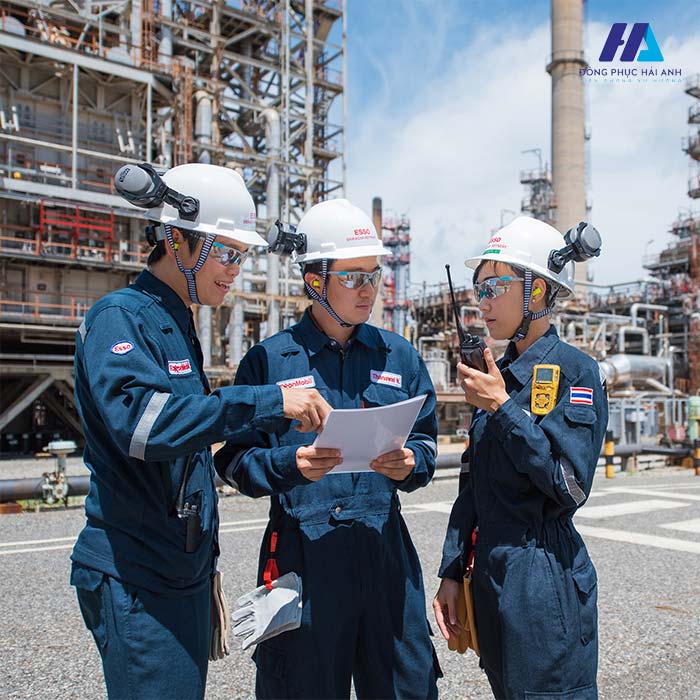 Sắc xanh navy mát mắt của mẫu Nhà Cái FLY88.COM Xanh Chín, Uy Tín Tặng 188k công nhân dầu khí