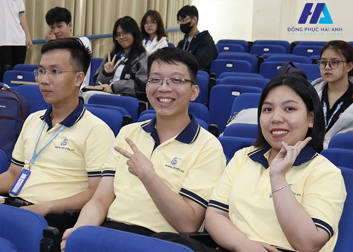 Mẫu Fly883 Mở Tài Khoản màu vàng dành cho giảng viên đại học UIT