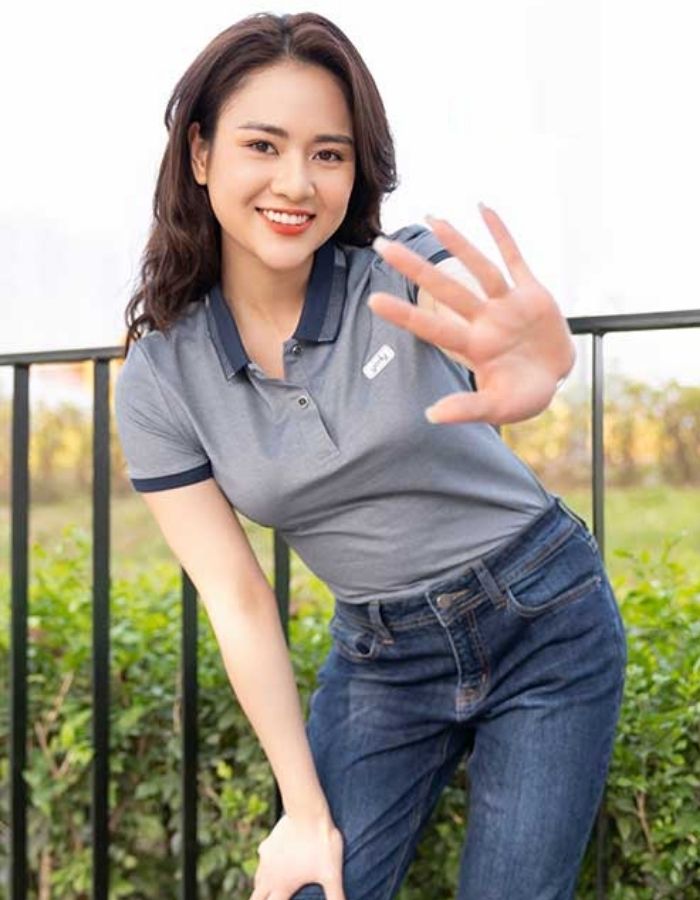 Gọn gàng cực tôn dáng với quần jean và Fly883 Mở Tài Khoản
