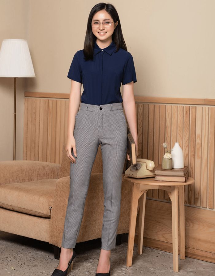 Chuẩn thời trang Trang Chủ Fly88.Com Uy Tín Đẳng Cấp Số 1 Châu Á khi kết hợp với quần âu