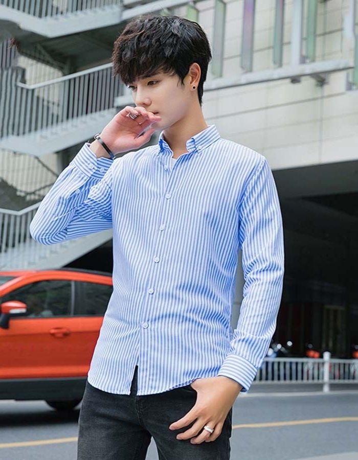 Áo sơ mi kẻ sọc dễ phối đồ