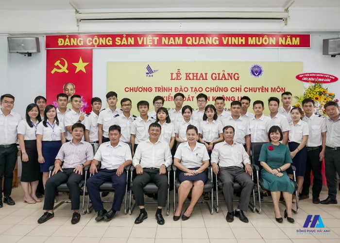 Nhà Cái FLY88.COM Xanh Chín, Uy Tín Tặng 188k giảng viên học viện hàng không VAA luôn được chú ý và chau chuốt