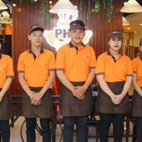FLy88 quaytay.tv bóng đá nhân viên quán ăn đồng bộ, chuyên nghiệp