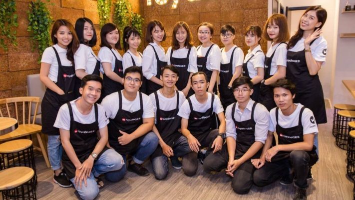 FLy88 quaytay.tv bóng đá nhân viên quan cafe đẹp mắt