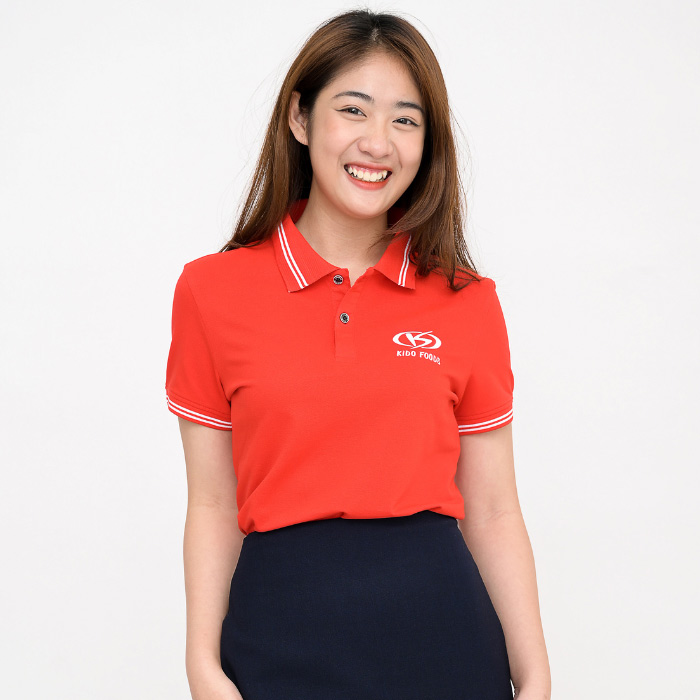 Gam màu đỏ nổi bật và thu hút mọi ánh nhìn xung quanh