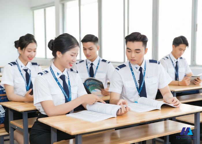 Một số Đăng Ký Nhanh FLY88.com | Ưu Đãi Hot 2026 đi kèm Nhà Cái FLY88.COM Xanh Chín, Uy Tín Tặng 188k học viện VAA gồm thẻ tên, cầu vai,...