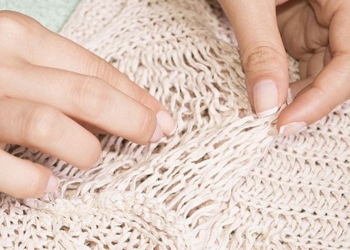 Để phân biệt vải len cần sự cảm nhận tốt