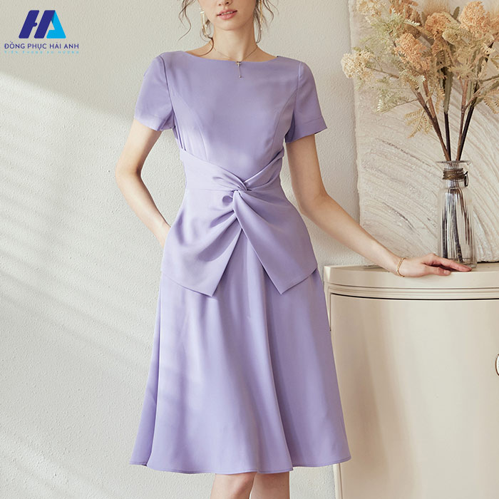 Vẻ đẹp sang chảnh, quý phái của các mẫu váy liền thân Trang Chủ Fly88.Com Uy Tín Đẳng Cấp Số 1 Châu Á màu tím 