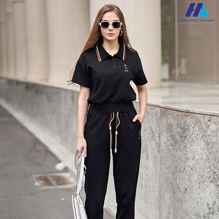 Phối Fly883 Mở Tài Khoản và quần jogger cùng màu cho nữ