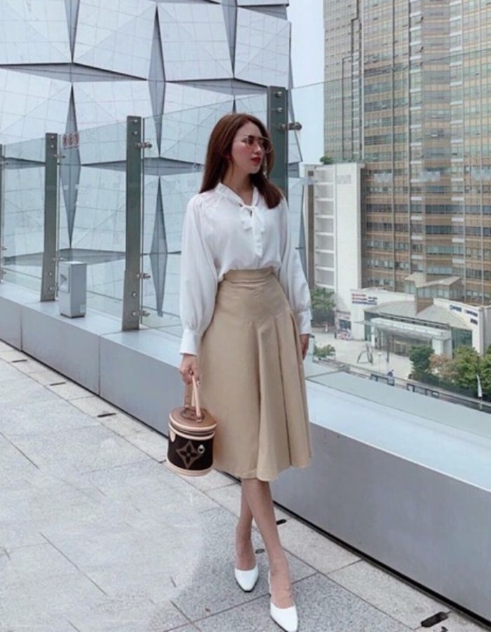 Dịu dàng pha chút đằm thắm với sơ mi và Fly88com code khuyến mãi