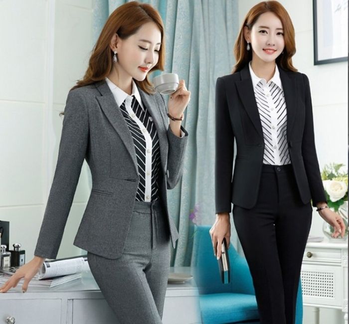 Vest xám và đen Flai88 nhà cái OkVip Trang Chủ Fly88.Com Uy Tín Đẳng Cấp Số 1 Châu Á nữ đẹp nhất