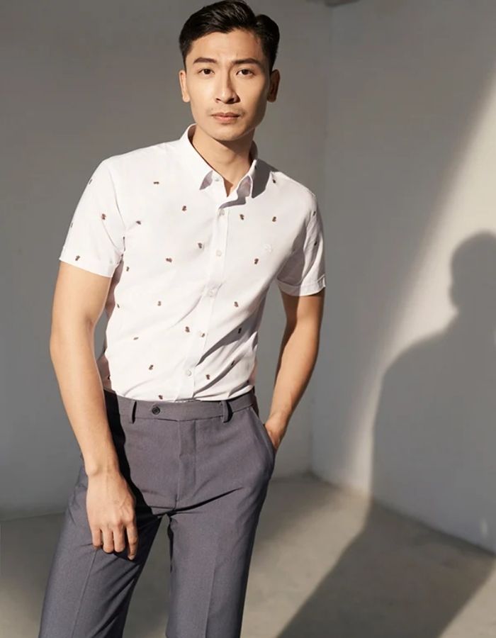 Sơ mi Trang Chủ Fly88.Com Uy Tín Đẳng Cấp Số 1 Châu Á nam kèm quần tây ghi xam tươi trẻ