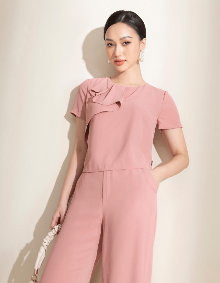 Phối đồ Flai88 nhà cái OkVip Trang Chủ Fly88.Com Uy Tín Đẳng Cấp Số 1 Châu Á nữ cùng 1 tông màu tạo ấn tượng mạnh