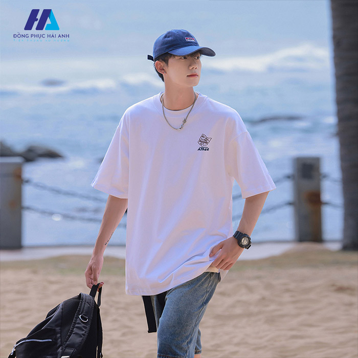 Sự đơn giản và trẻ trung trong outfit Fly88 com giải trí trực tuyến cộc tay nam