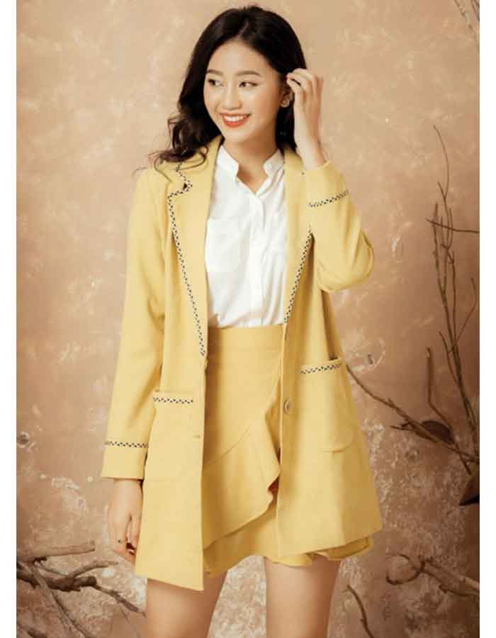 Vest nữ Fly88 com cá cược WC 2026 cổ 2 ve màu sắc tươi trẻ