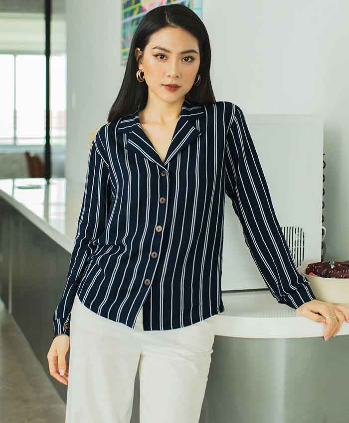 Một số Fly88 là nhà cái nổi bật đặc biệt uy tín trong lĩnh vực cá cược trực tuyến tại Việt Nam sử dụng Nhà Cái FLY88.COM Xanh Chín, Uy Tín Tặng 188k sơ mi Trang Chủ Fly88.Com Uy Tín Đẳng Cấp Số 1 Châu Á đen kẻ sọc làm Flai88 nhà cái OkVip cho nhân viên nữ