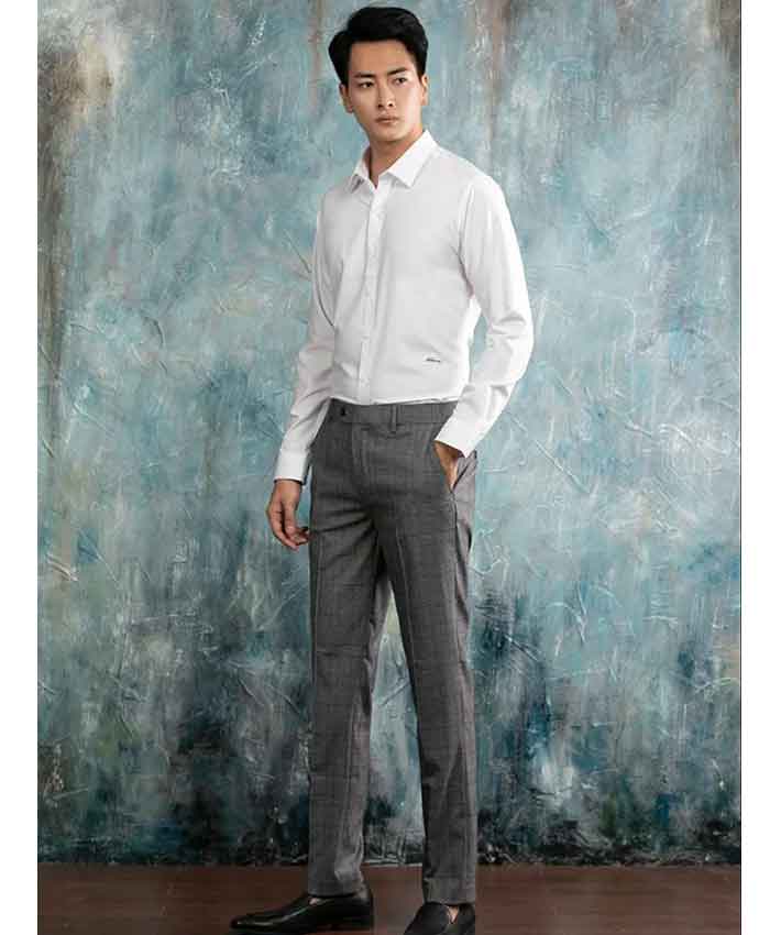 FLy88 quaytay.tv bóng đá quần tây kèm sơ mi trắng cơ bản