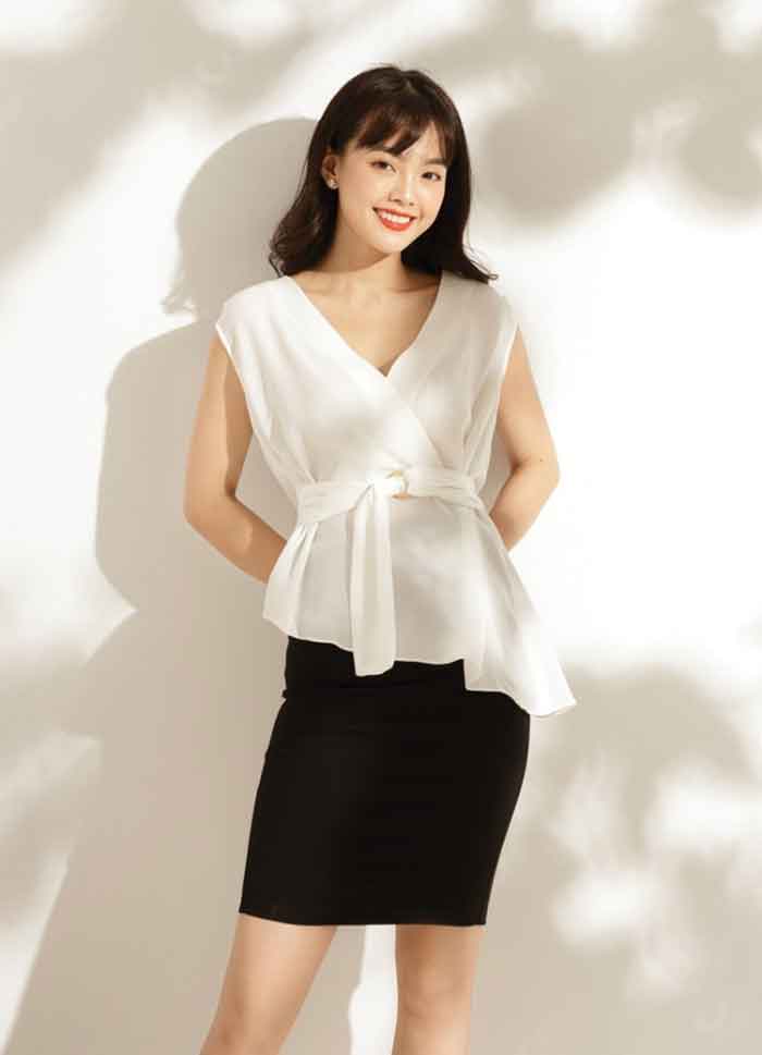 Áo Trang Chủ Fly88.Com Uy Tín Đẳng Cấp Số 1 Châu Á đẹp, cá tính với dáng sát nách