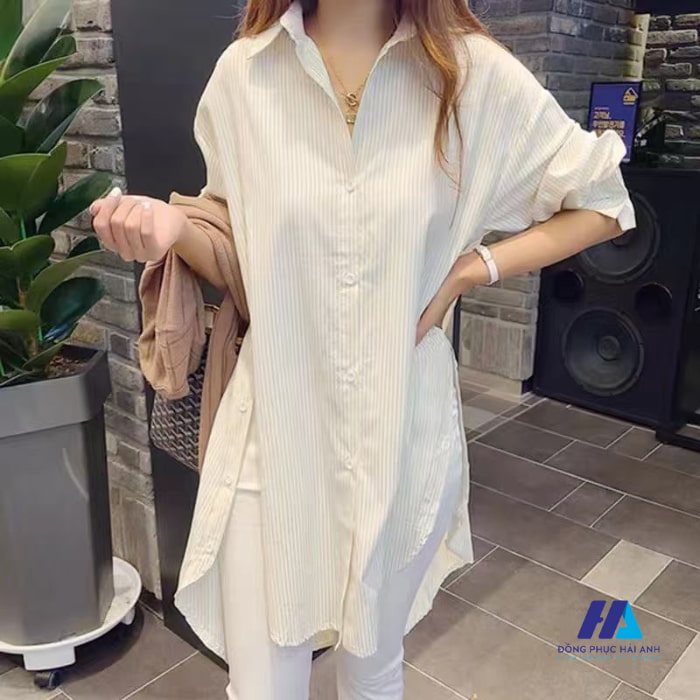áo phọt dài quần bó hiện nay là item được yêu thích bởi nhiều bạn trẻ vì sự trẻ trung và thoải mái