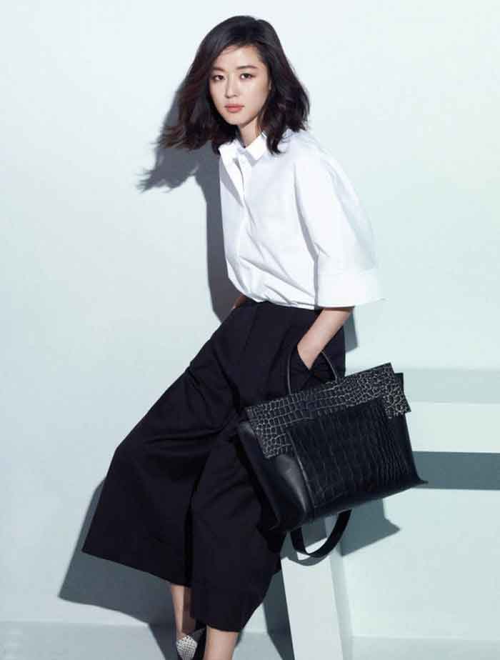 Combo culottes đi cùng sơ mi cộc tay trắng chuẩn dân Fly88 com cá cược WC 2026