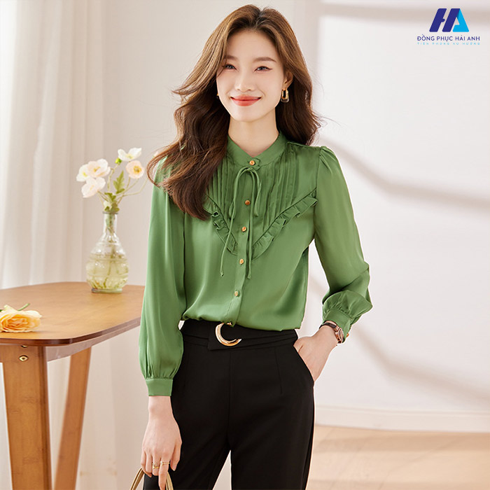 Lịch sự và sang trọng với set FLY88 tặng nạp đầu 188K nữ cách điệu kết hợp với quần tây 