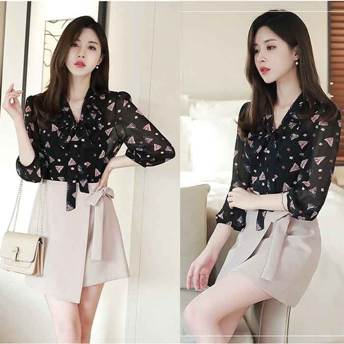 Phối Fly88com code khuyến mãi mang màu sắc tương phản so với sơ mi hoạ tiết làm nổi bật bộ Flai88 nhà cái OkVip