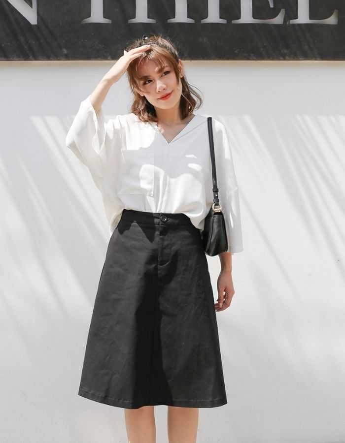 Áo sơ mi trắng mix Fly88com code khuyến mãi chữ A đen duyên dáng