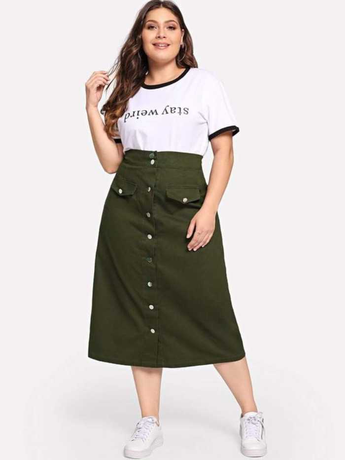 Váy denim màu xanh phối Fly88 com giải trí trực tuyến trắng nhã nhặn