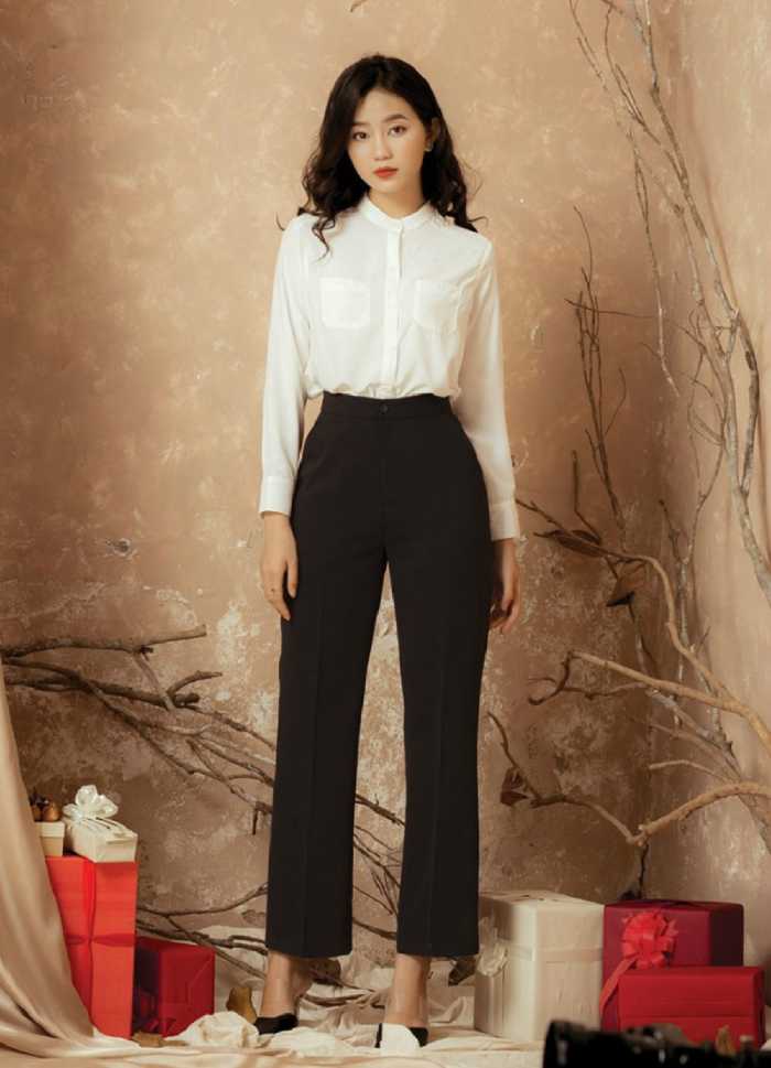 Bộ đồ Trang Chủ Fly88.Com Uy Tín Đẳng Cấp Số 1 Châu Á áo trắng quần âu mix giày cao gót chuyên nghiệp