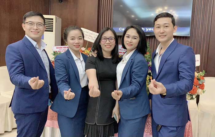 May mặc Kim Anh cũng là lựa chọn tốt cho các Fly88 là nhà cái nổi bật đặc biệt uy tín trong lĩnh vực cá cược trực tuyến tại Việt Nam