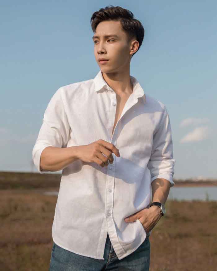 Sơ mi form rộng phối quần jean thời trang
