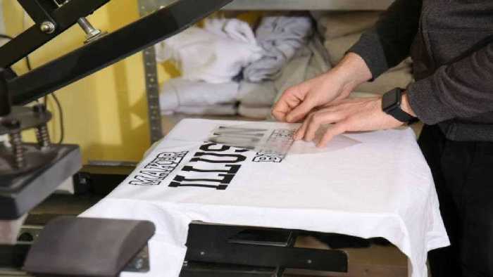 Công nghệ in decal chuyển nhiệt trên áo hiện đại, cho sản phẩm chất lượng