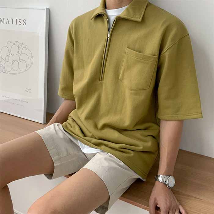 Thoải mái trong Flai88 nhà cái OkVip áo cổ bẻ tay lỡ mix cùng quần short ngắn