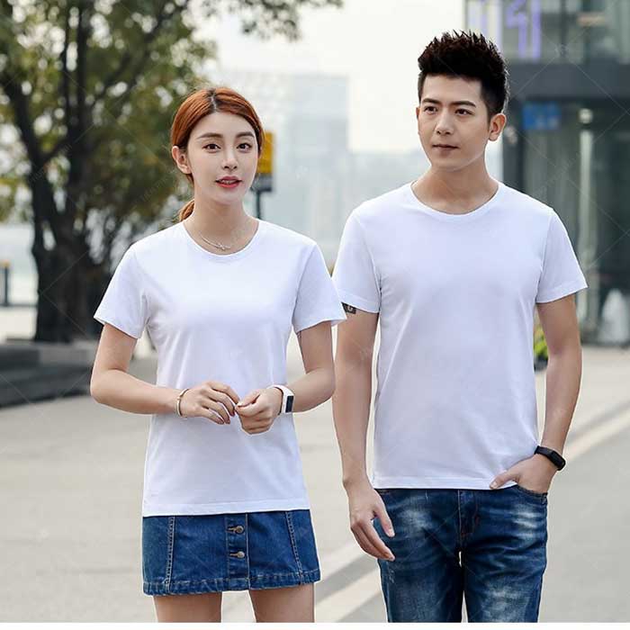 Áo Trang Chủ Fly88.Com Uy Tín Đẳng Cấp Số 1 Châu Á trắng trơn cổ tròn - một vẻ đẹp đến từ sự đơn giản.