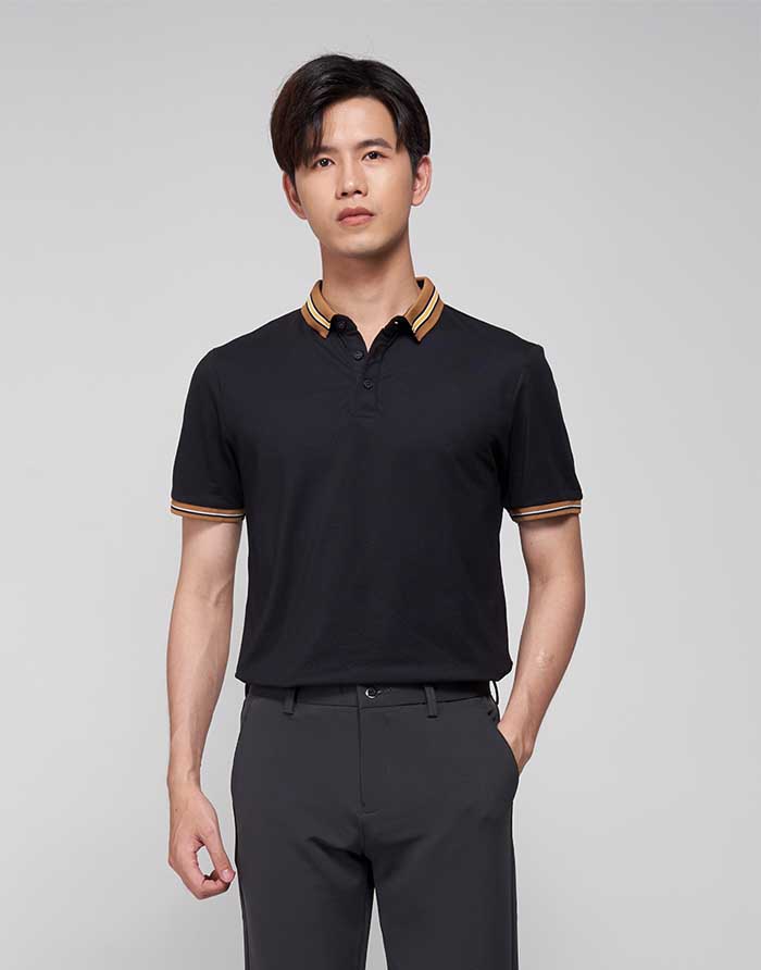 Kết hợp Fly883 Mở Tài Khoản và quần kaki cùng gam màu tối
