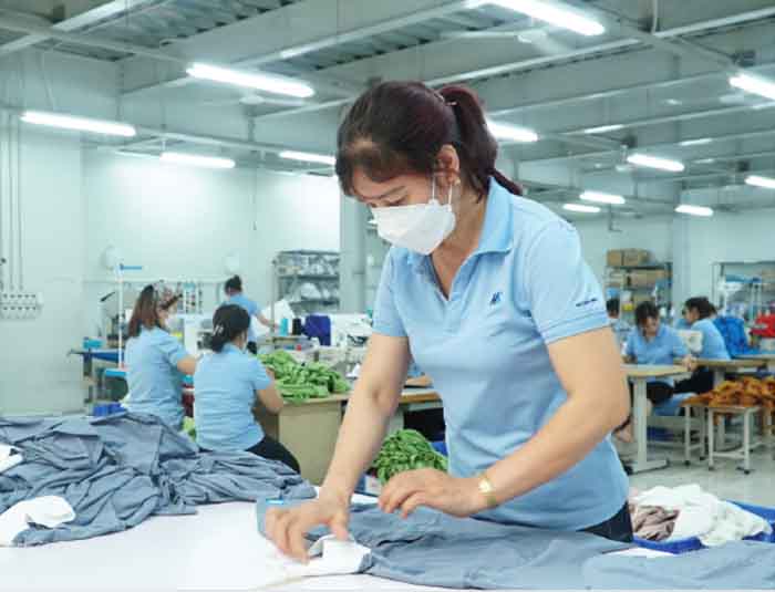 Kiểm tra hàng là bước không thể thiếu trước khi vận chuyển cho khách hàng
